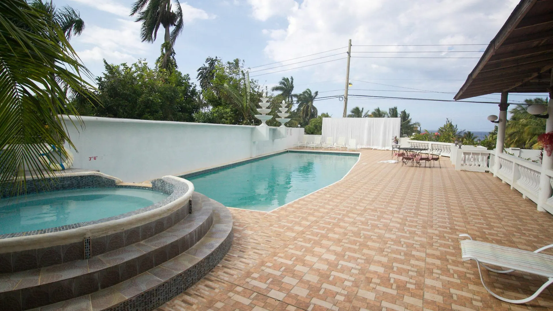 Chateau Margarite Bed And Breakfast Montego Bay